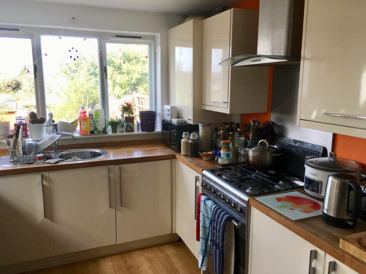 Fishponds Retreat Homestay Bristol Ngoại thất bức ảnh